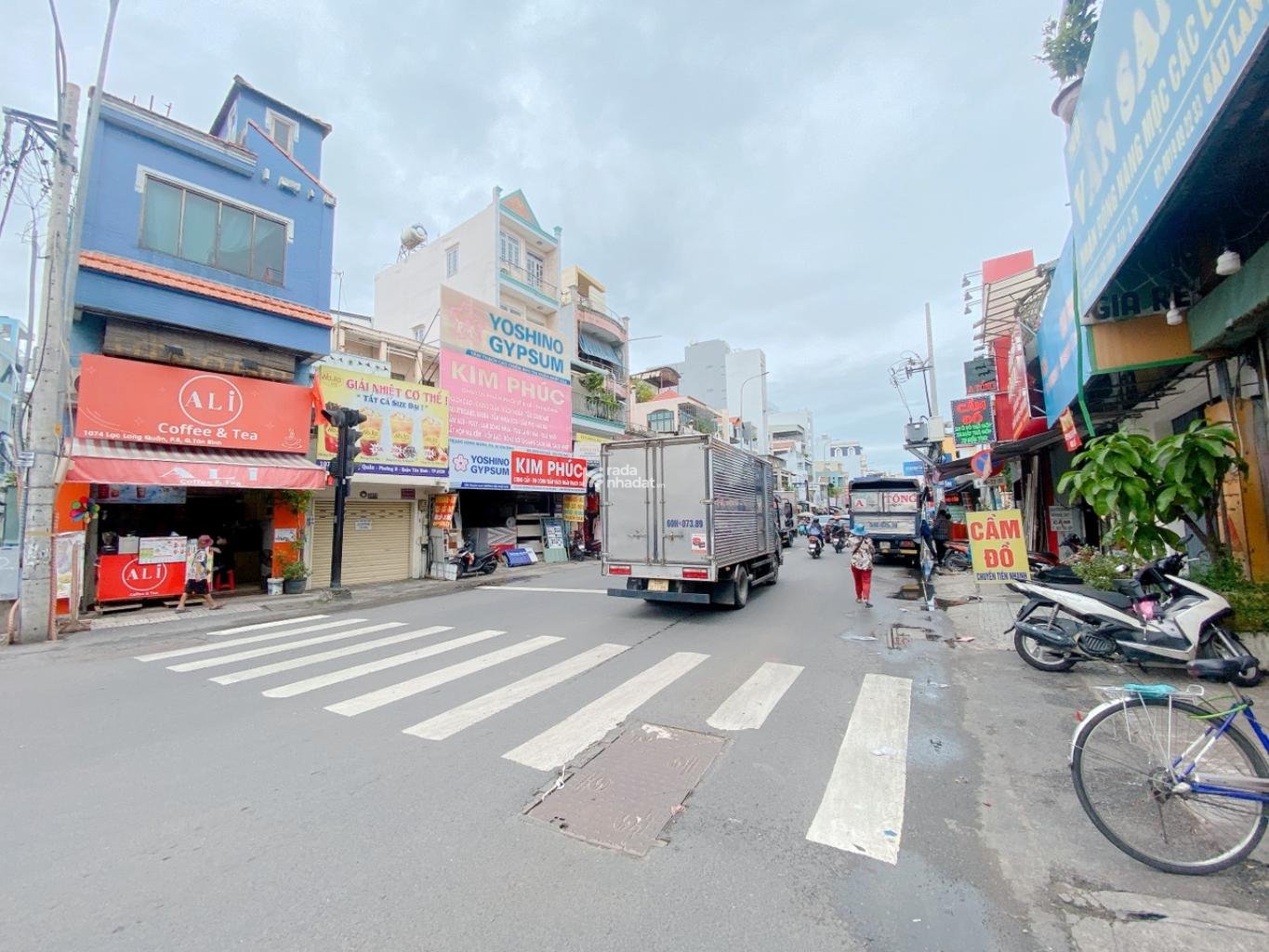 MẶT TIỀN KINH DOANH SẦM UẤT - NGAY LẠC LONG QUÂN & HỒNG LẠC -