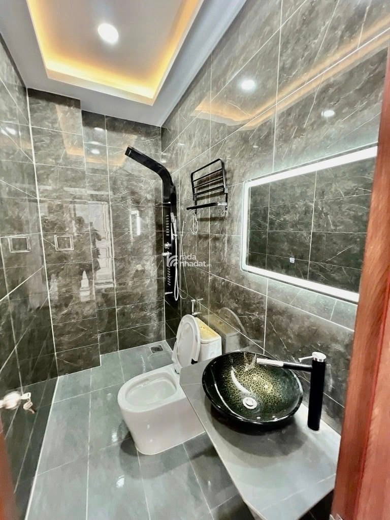 GIẢM NGAY 400tr - bán gấp nhà hẻm xe hơi - full nội thất - ngay cầu phú mỹ 