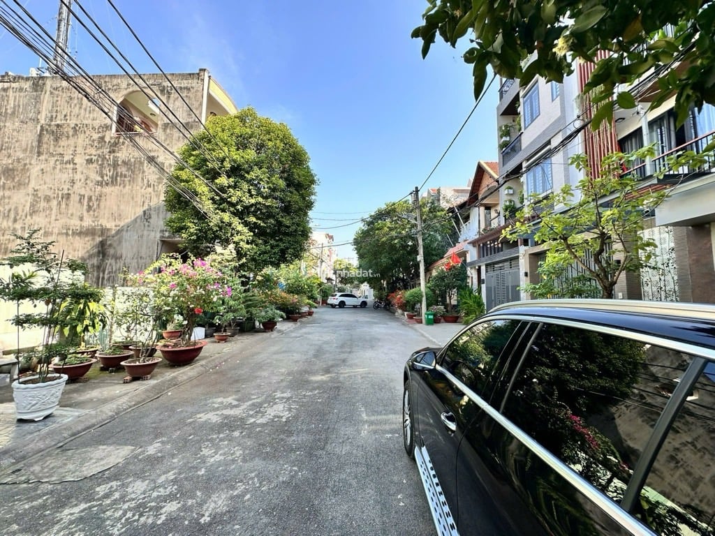 NHÀ MỚI THIẾT KẾ HIỆN ĐẠI  Ở NGAY