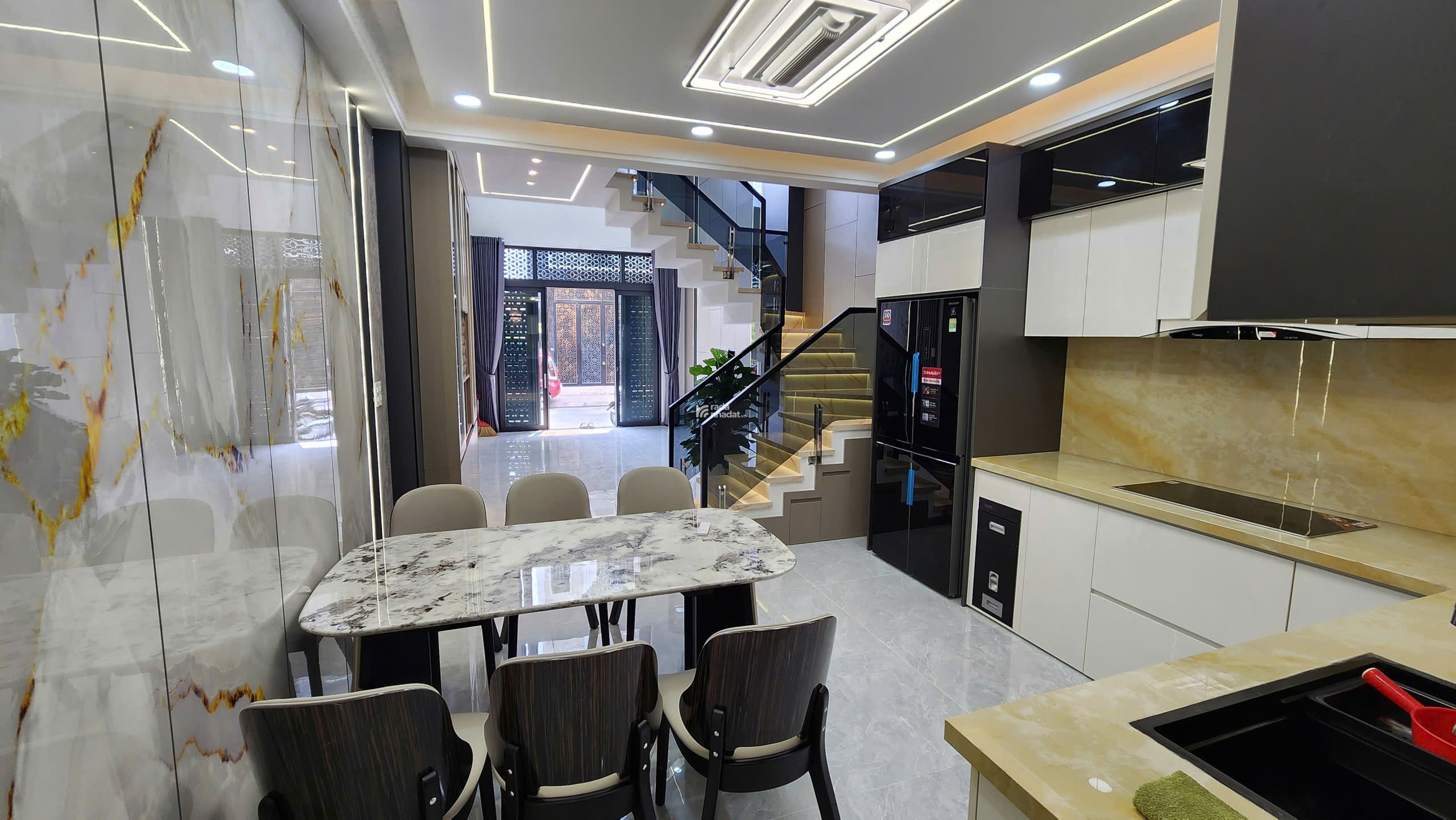 NHÀ PHỐ KHU VIP 4 TẦNG - THẠNH LỘC 29, QUẬN 12 - CHỈ 1 CĂN BLACK HUYỀN BÍ - 4 TỶ NHẬN NHÀ!