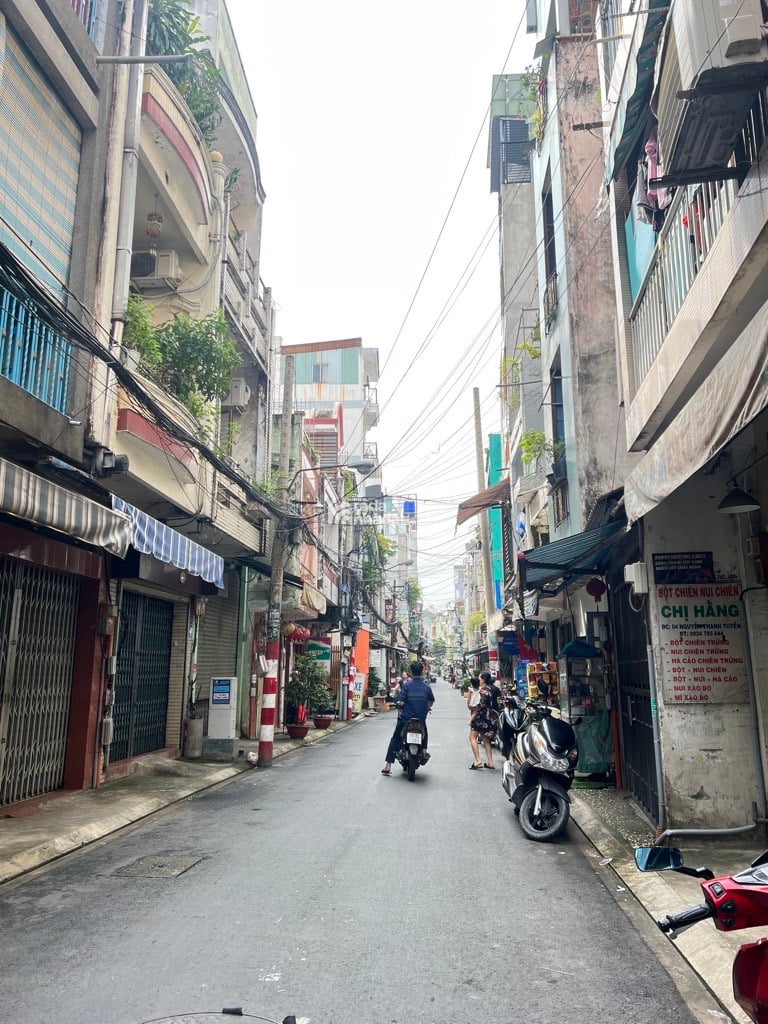 MTKD NGUYỄN THANH TUYỀN, TÂN BÌNH, 33M2 MỚI Ở NGAY. GIẢM 350TR CHỈ 9T 