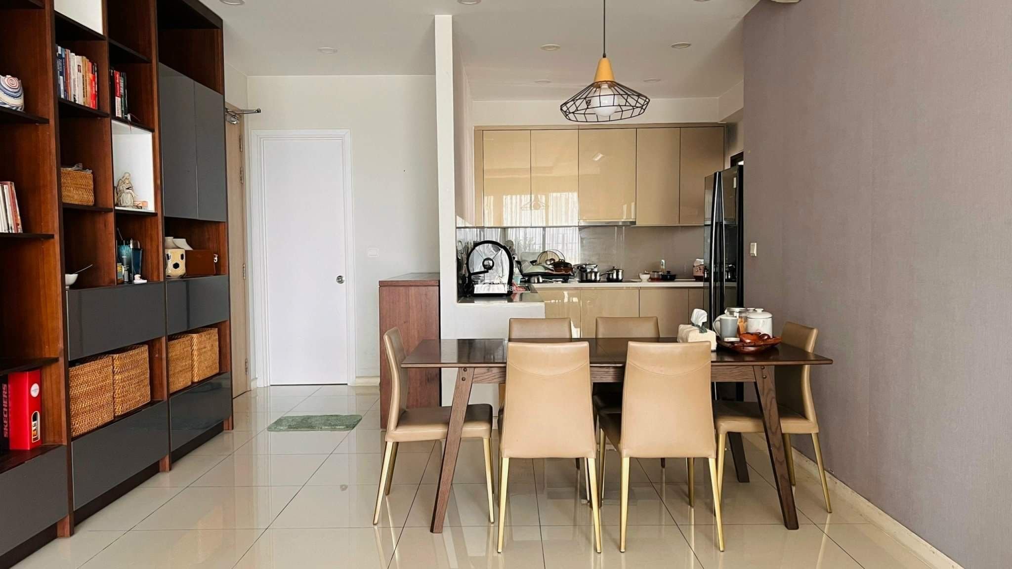 Căn hộ 2 phòng ngủ - giá 30 triệu - view hồ bơi - full nội thất - LH Lavish Properties xem nhà ngay