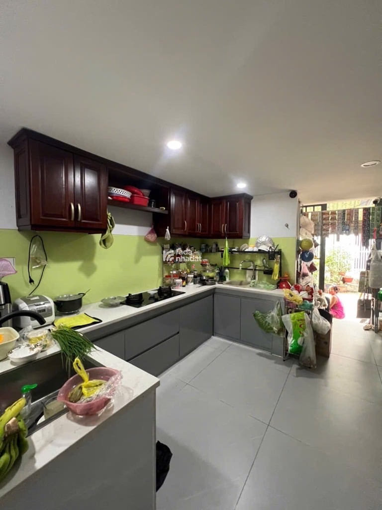 BÁN NHÀ TÊN LỬA 62M2 3 TẦNG 2 MẶT TIỀN CHỈ 8 TỶ NGAY AEON BÌNH TÂN KHU SẦM UẤT