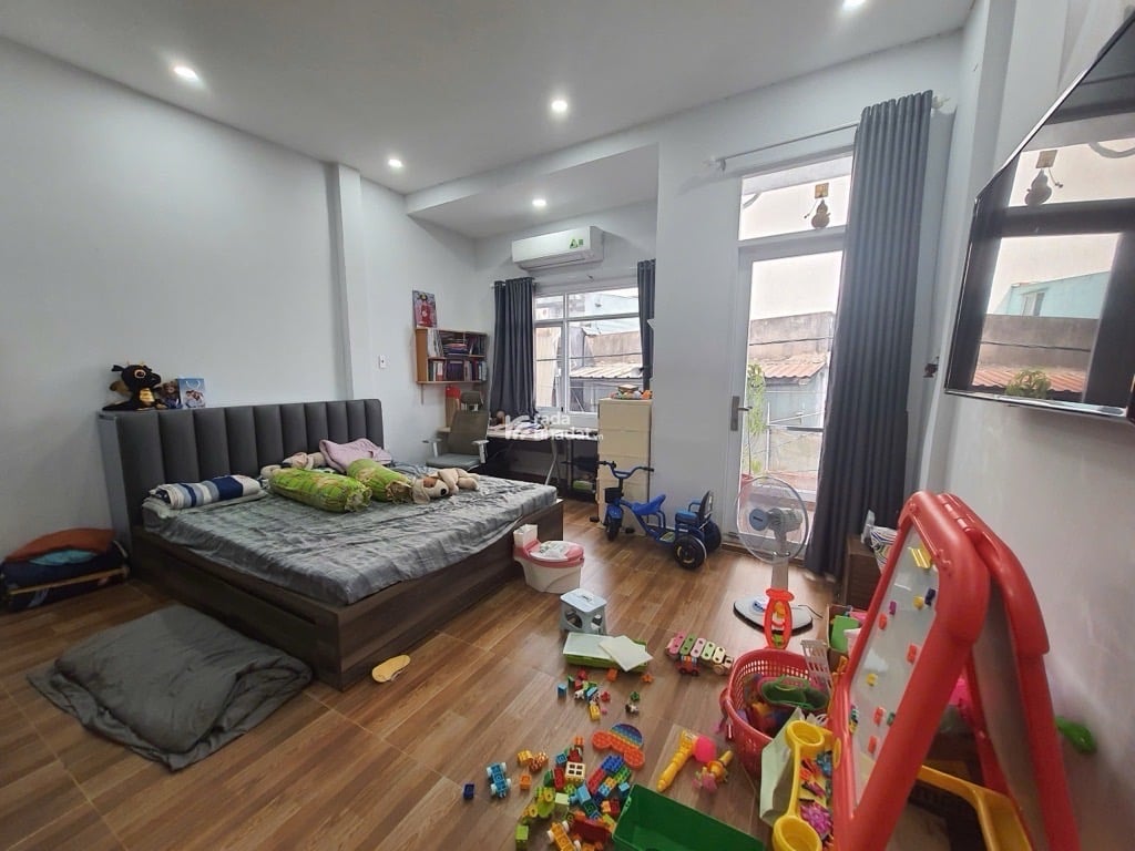 HẺM THÔNG 4M_XE HƠI CHẠY TỚI NHÀ_NHÀ ĐẸP VÀO Ở NGAY_3 PHÚT ĐẾN AEON