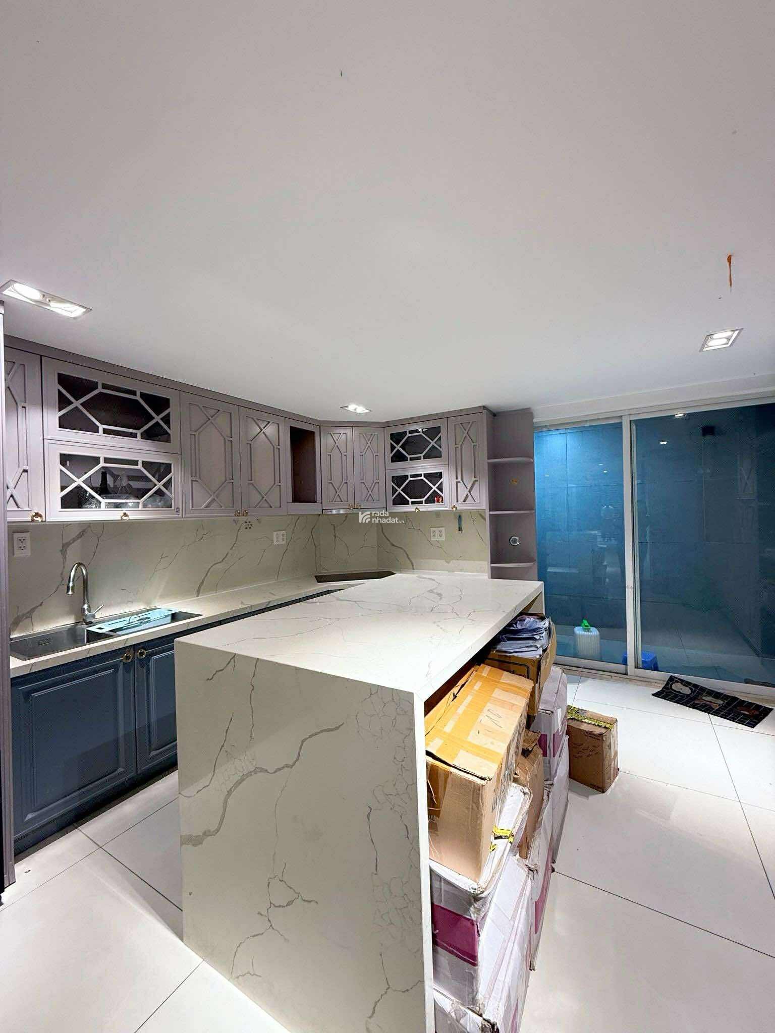 HÀNG HIẾM SƯ VẠN HẠNH - NHÀ 6 TẦNG 83m2 - THIỆN CHÍ BÁN GIẢM 3.1 TỶ