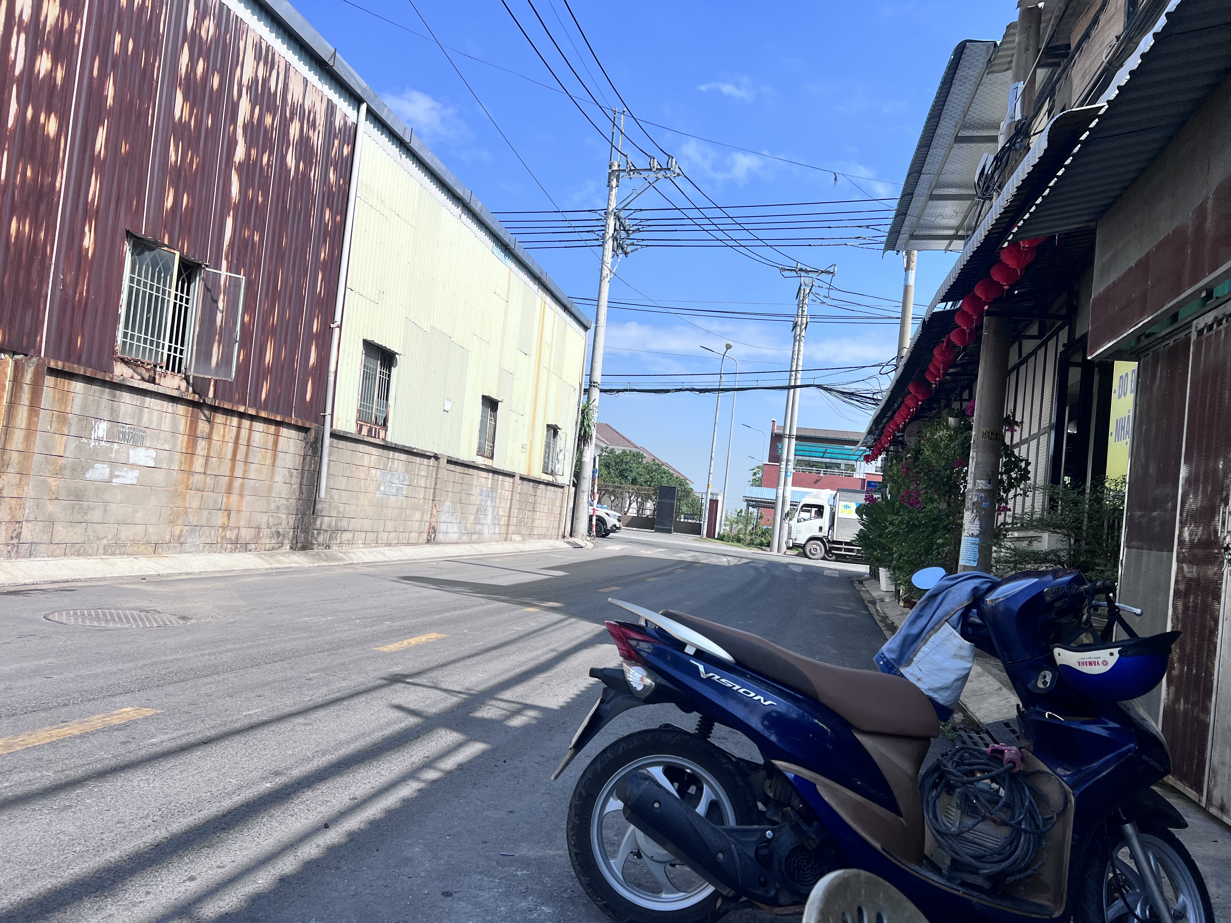 Bán nhà mặt tiền Tân Hiệp 15- Hóc Môn - SHR