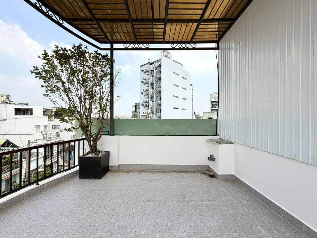 TOÀ NHÀ DÒNG TIỀN 100TR/THÁNG - CÓ SỔ HỒNG - ĐÃ HOÀN CÔNG