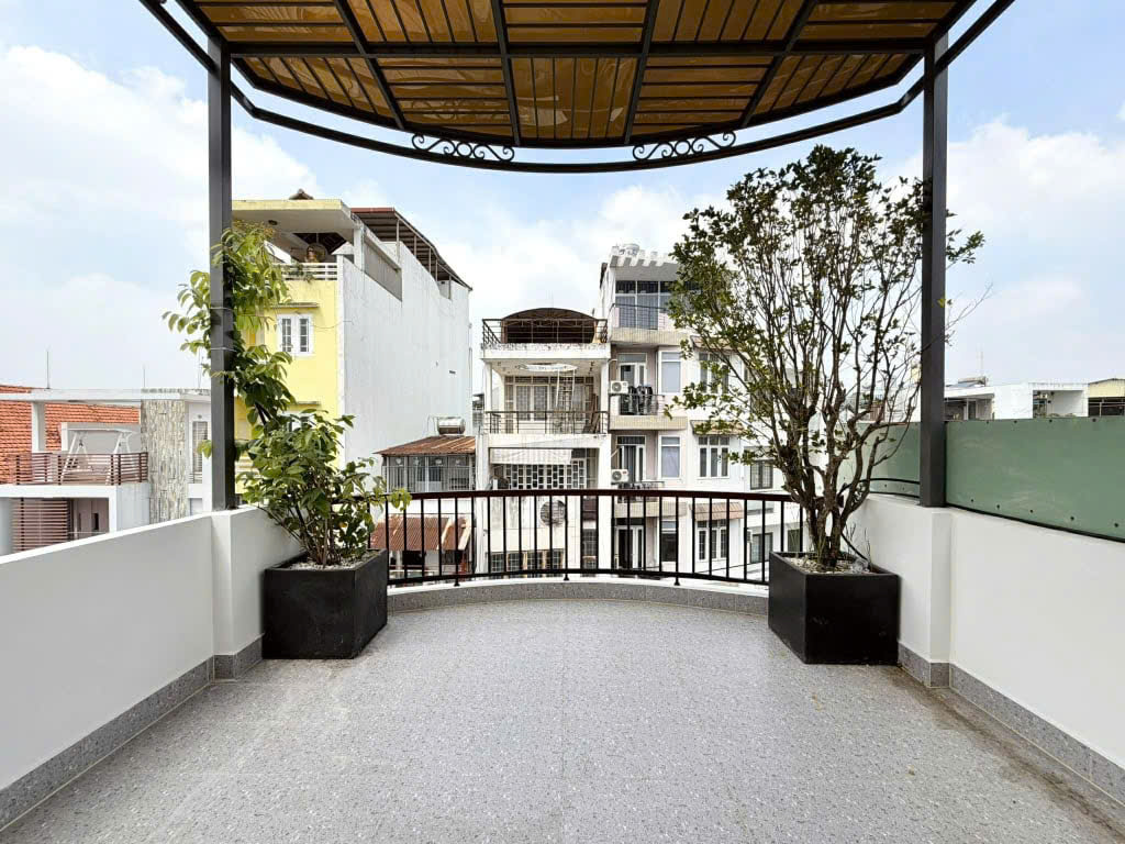 TOÀ NHÀ DÒNG TIỀN 100TR/THÁNG - CÓ SỔ HỒNG - ĐÃ HOÀN CÔNG