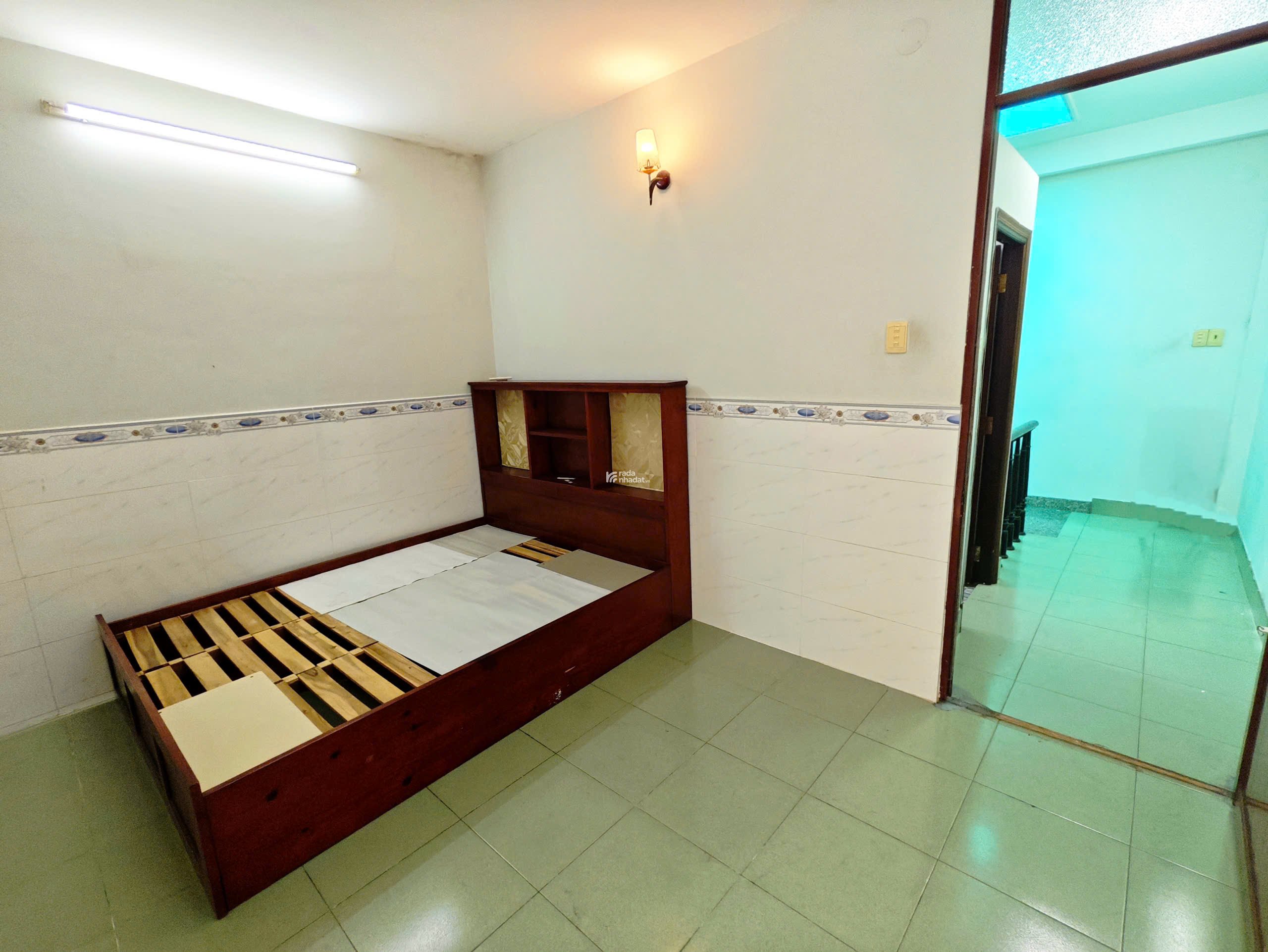 BÁN NHÀ LÊ VĂN SỸ, SÁT MT QUẬN 3, 31M2, 4 TẦNG, KO LỖI PHONG THUỶ, BAN CÔNG, NHÀ ĐẸP Ở NGAY, 5.X TỶ