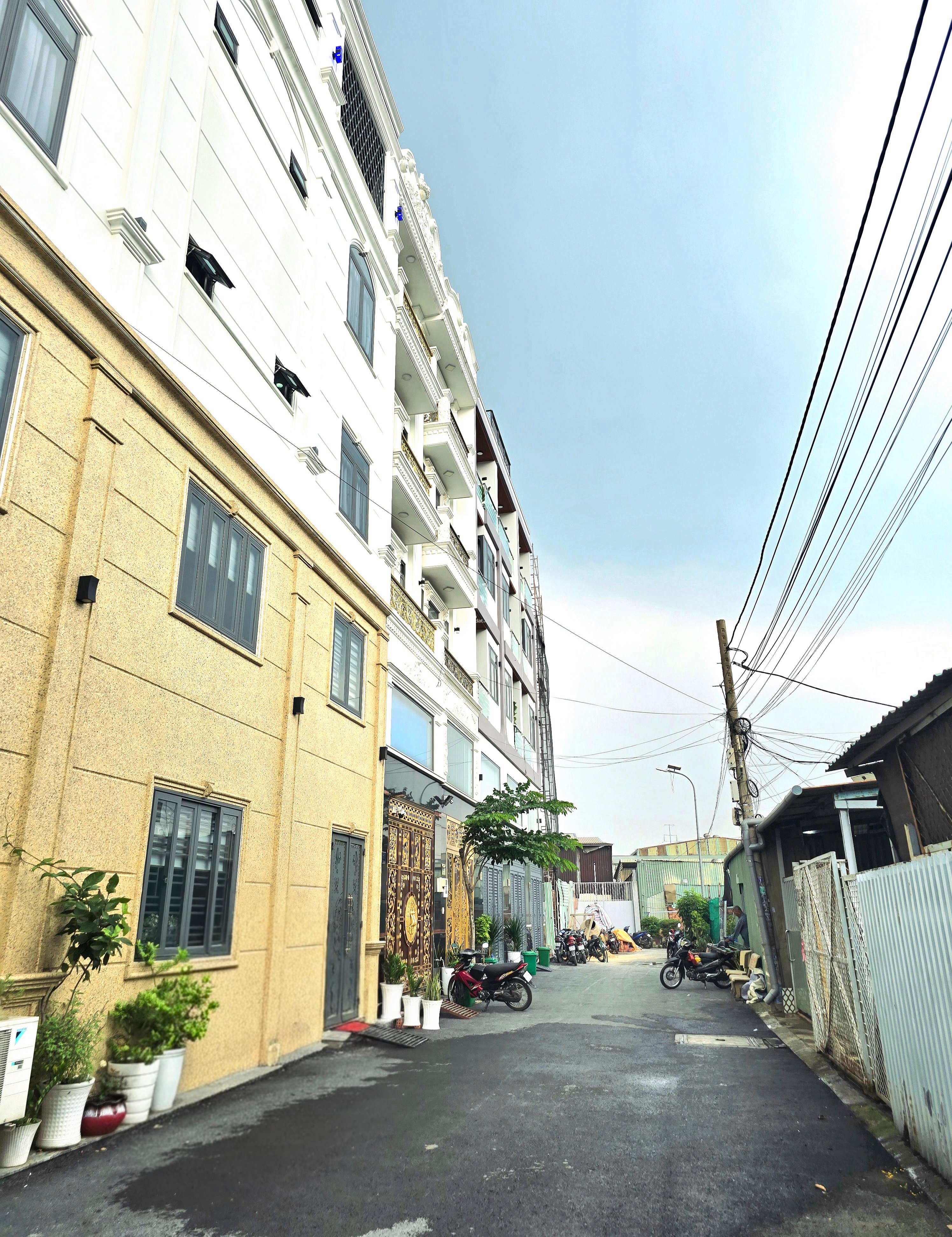 Nhà Ở Cao Cấp Kế Công An Phường Bình Trị Đông, Thiết Kế Hiện Đại 5 Tầng - 60m2 / 7.x Tỏi