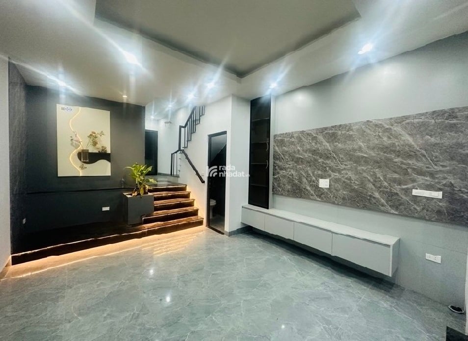 NHỈNH 10 TỶ - 5 TẦNG 50M2 - TRẦN CUNG - NHÀ ĐẸP - THANG MÁY - Ở LUÔN - FULL NỘI THẤT