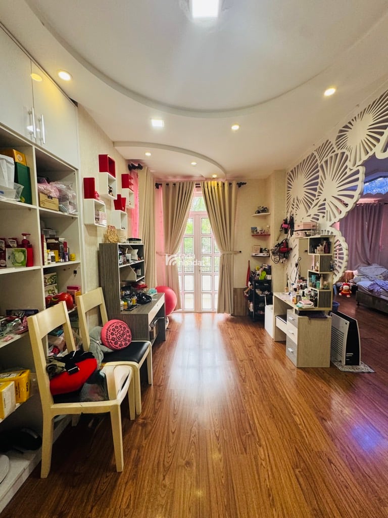 BIỆT THỰ GÓC NGAY AEON MALL BÌNH TÂN - NHÀ 3 TẦNG Ở VÀ KINH DOANH. 