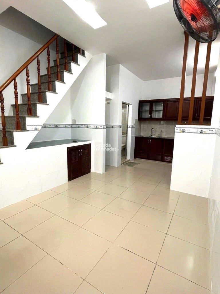 SÁT VÁCH TÂN BÌNH, ÂU CƠ, TÂN PHÚ, 22M2 TIỆN XÂY. GIẢM 550TR CHỈ 3T TL TỐT 