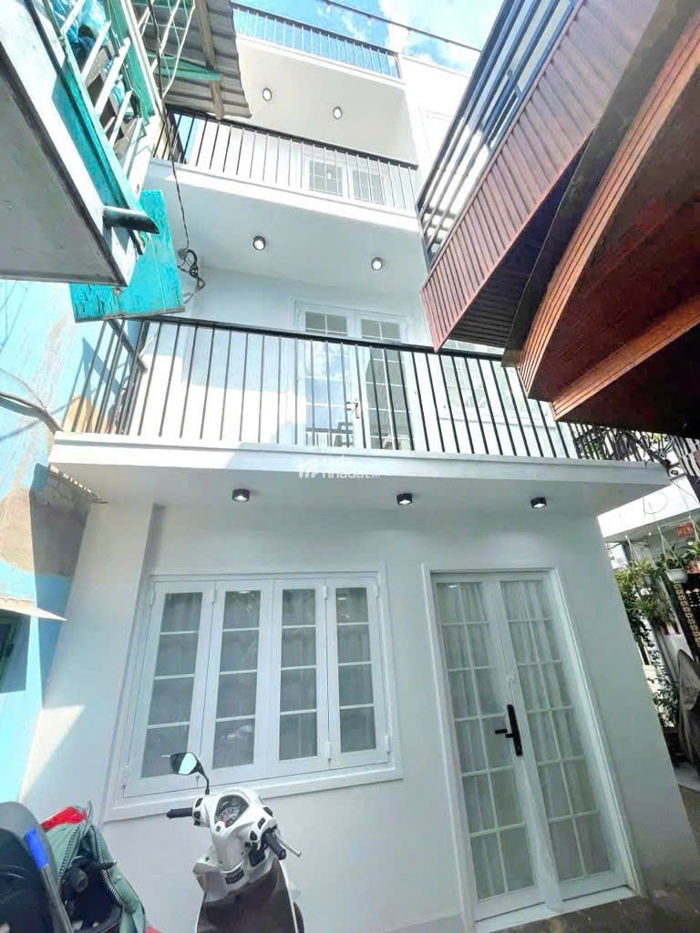 Nhà đẹp 4 lầu BTCT - hẻm 1 xẹt cao ráo k ngập - Trần Xuân Soạn Q7 - nhỉnh 3T TL