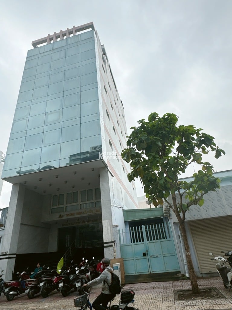 MẶT TIỀN ĐƯỜNG TRUNG TÂN QUẬN 5 TRƯỚC CHỦ KINH DOANH TRƯỜNG HỌC - 9 TẦNG - 146M2 - 65 TỶ