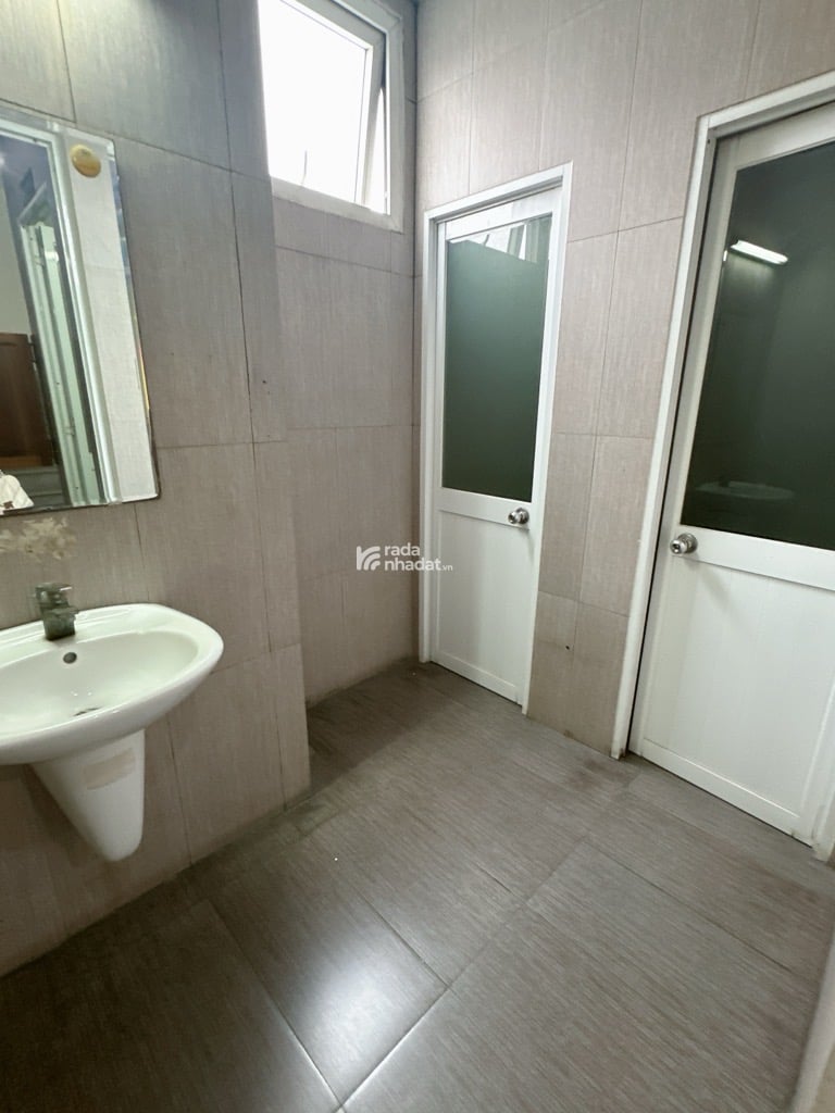 MẶT TIỀN ĐƯỜNG TRUNG TÂN QUẬN 5 TRƯỚC CHỦ KINH DOANH TRƯỜNG HỌC - 9 TẦNG - 146M2 - 65 TỶ