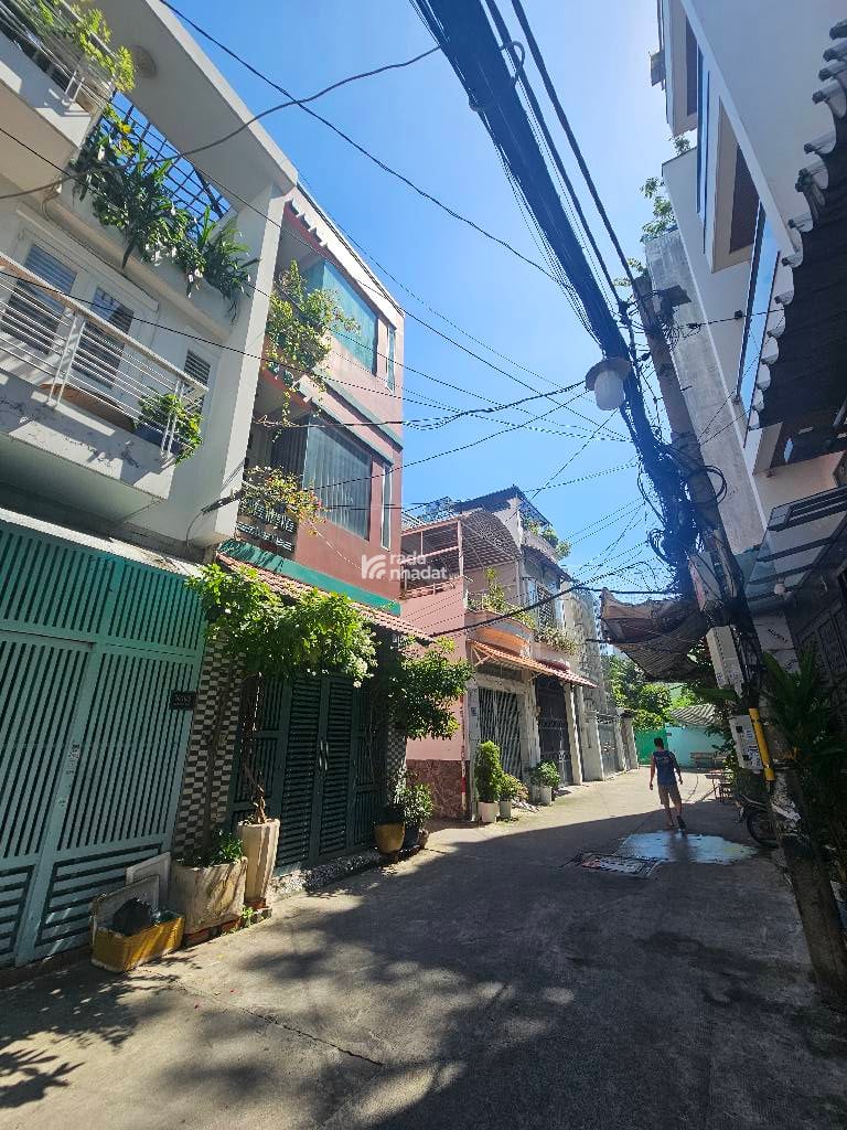 NGAY CHỢ VẢI, HẺM XE HƠI NGUYỄN SƠN, TÂN PHÚ, 48M2 NGANG HIẾM CÓ. GIẢM 550TR CHỈ 4.25T TL TỐT