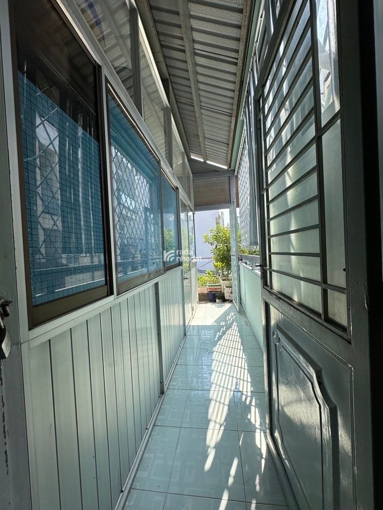 Trung tâm Tân Phú 63M26.3 tỷ thương lượngnhà 3 tầng - đường rộng 6m thôngđầu tư, làm vp