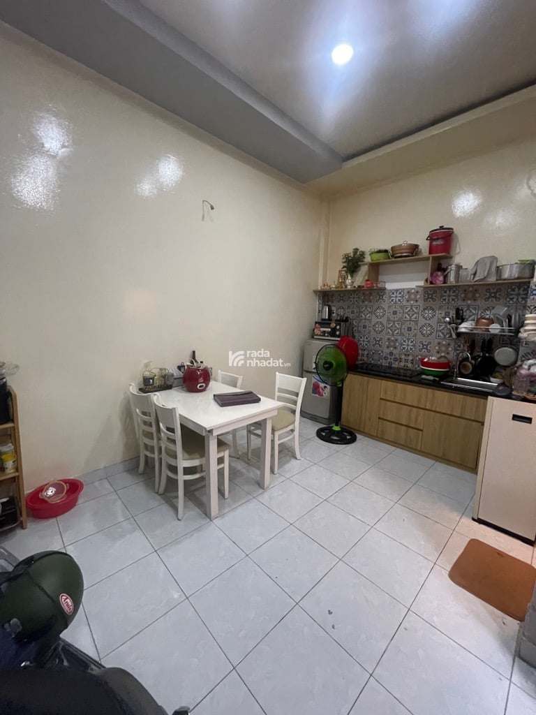 NGAY CHỢ BÀ CHIỂU, GIÁ SIÊU RẺ. VŨ TÙNG, BÌNH THẠNH, 25M2 Ở NGAY. GIẢM 350TR CHỈ 2.6T 