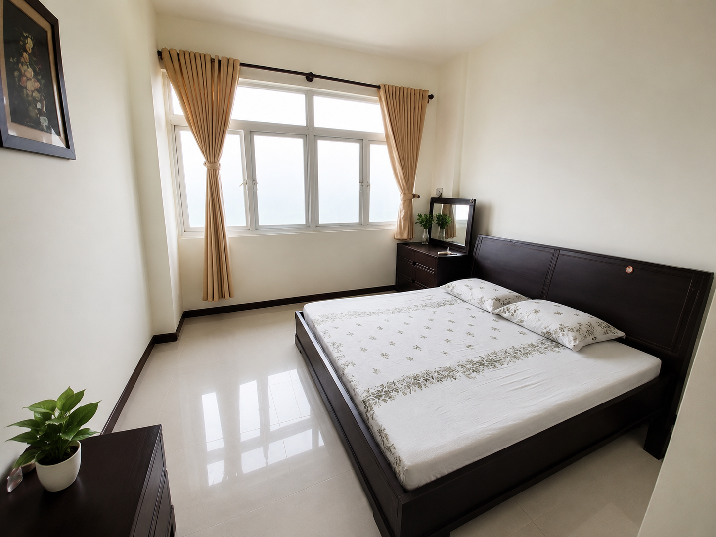 Kẹt Tiền Bán Gấp - Tản Đà Court, Quận 5 - 102m2 - 3PN, 2WC - Sổ Hồng Riêng - Chỉ Từ 5,9 Tỷ