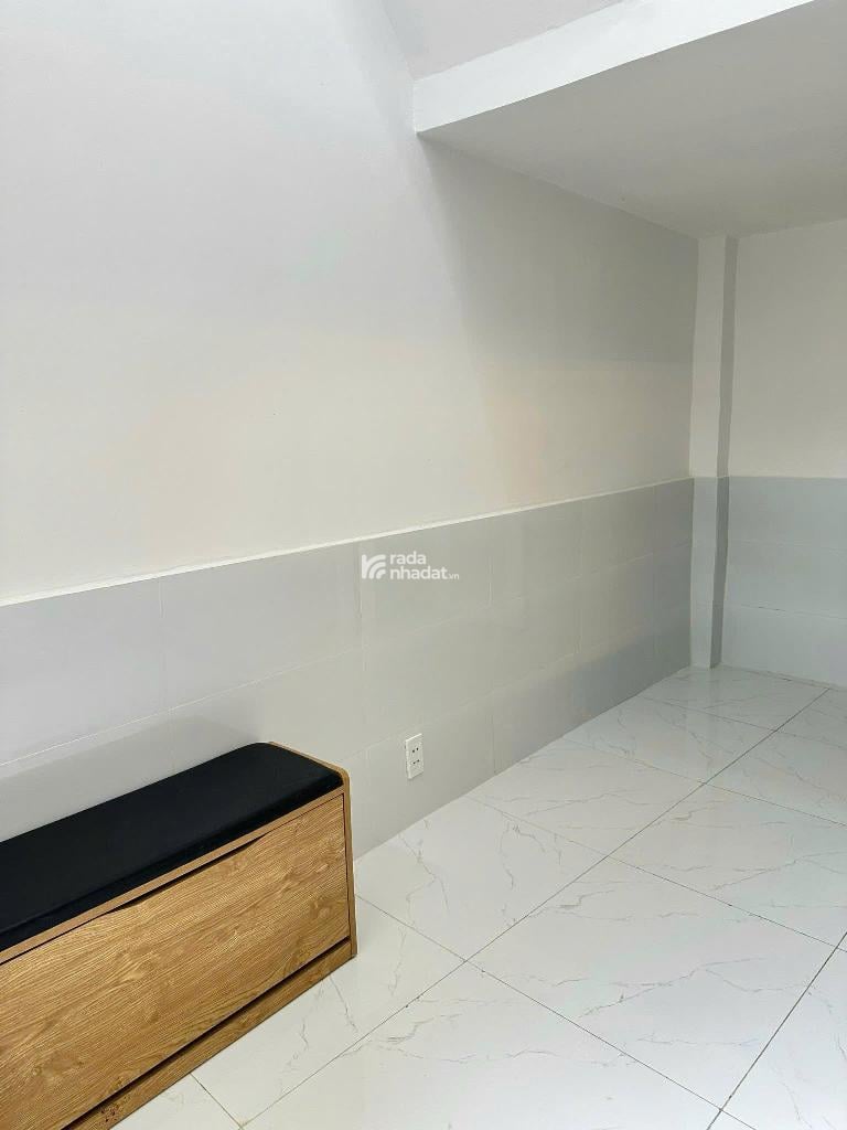 HẺM XE HƠI SÁT NHÀ, NI SƯ HUỲNH LIÊN, TÂN BÌNH, 2 TẦNG CÓ KC Ở NGAY. GIẢM 350TR CHỈ 2.79T TL