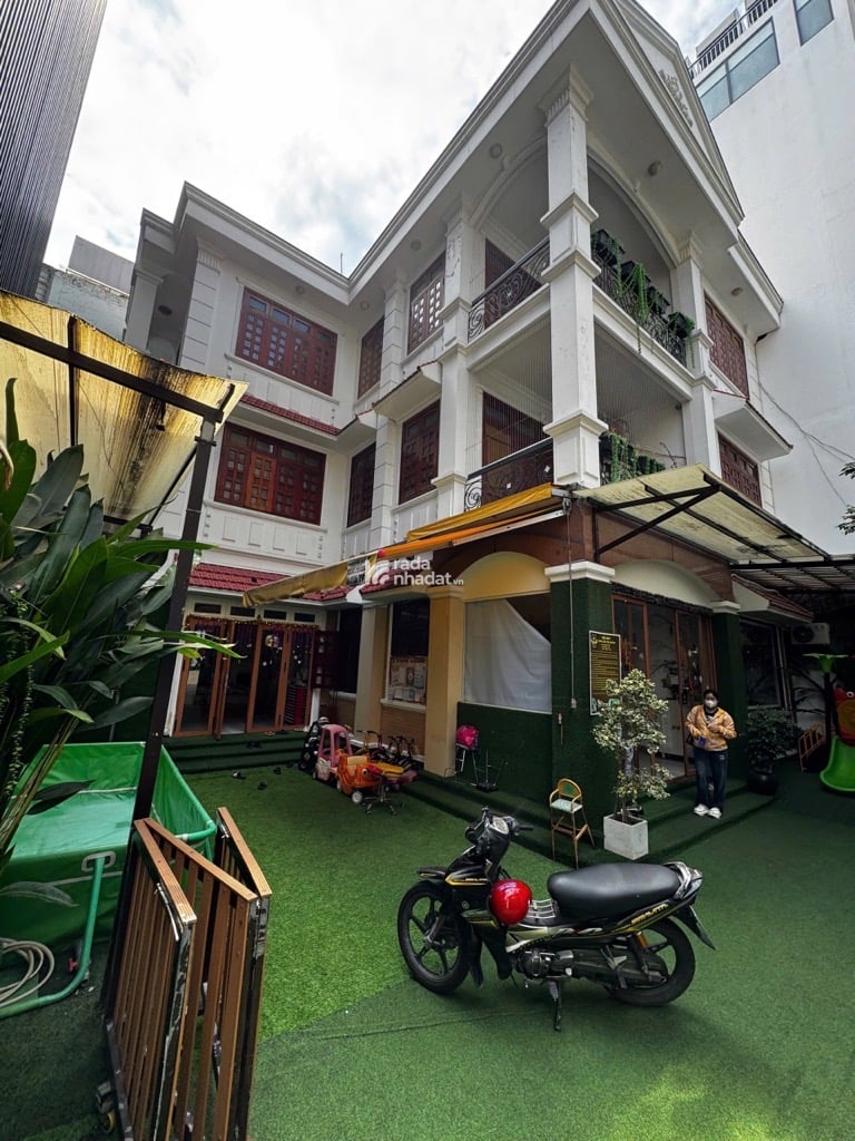 SIÊU MẶT TIỀN SÂN BAY CỰC HIẾM NHÀ BÁN- VUÔNG A4 NGANG KHỦNG 15M- DÒNG TIỀN HƠN 1 TỶ/ NĂM.