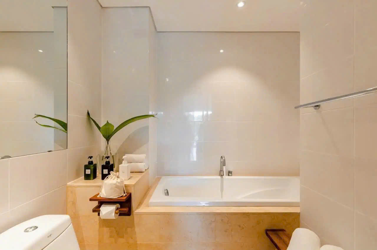 Chính chủ cho thuê căn hộ Avalon 51 Nguyễn Thị Minh Khai Q1- 102m2
