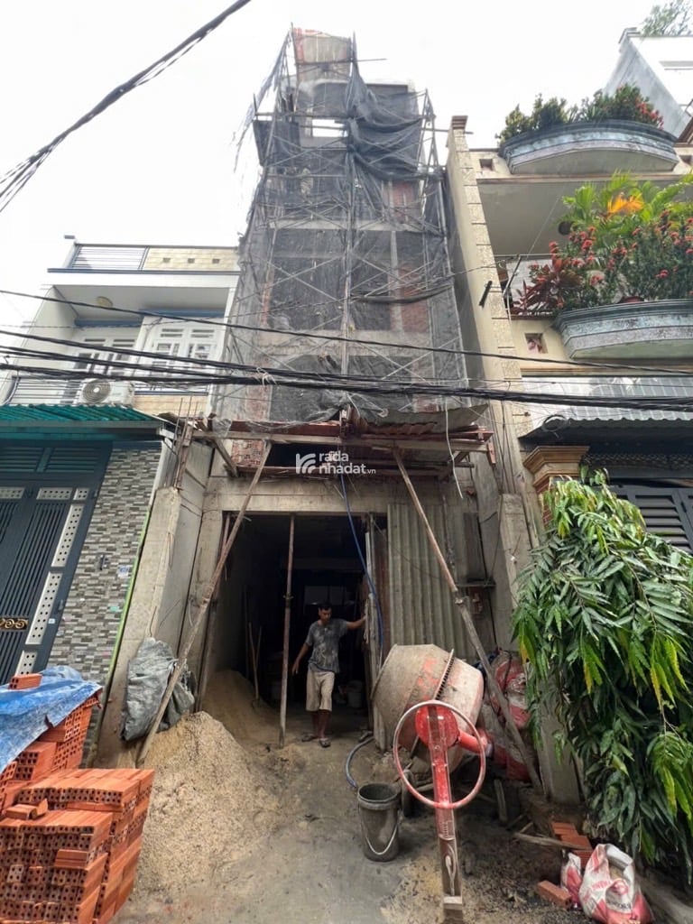 Siêu phẩm 5 tầng FULL nội thất Gò Xoài- Thang máy xịn xò- sát Tân Phú 