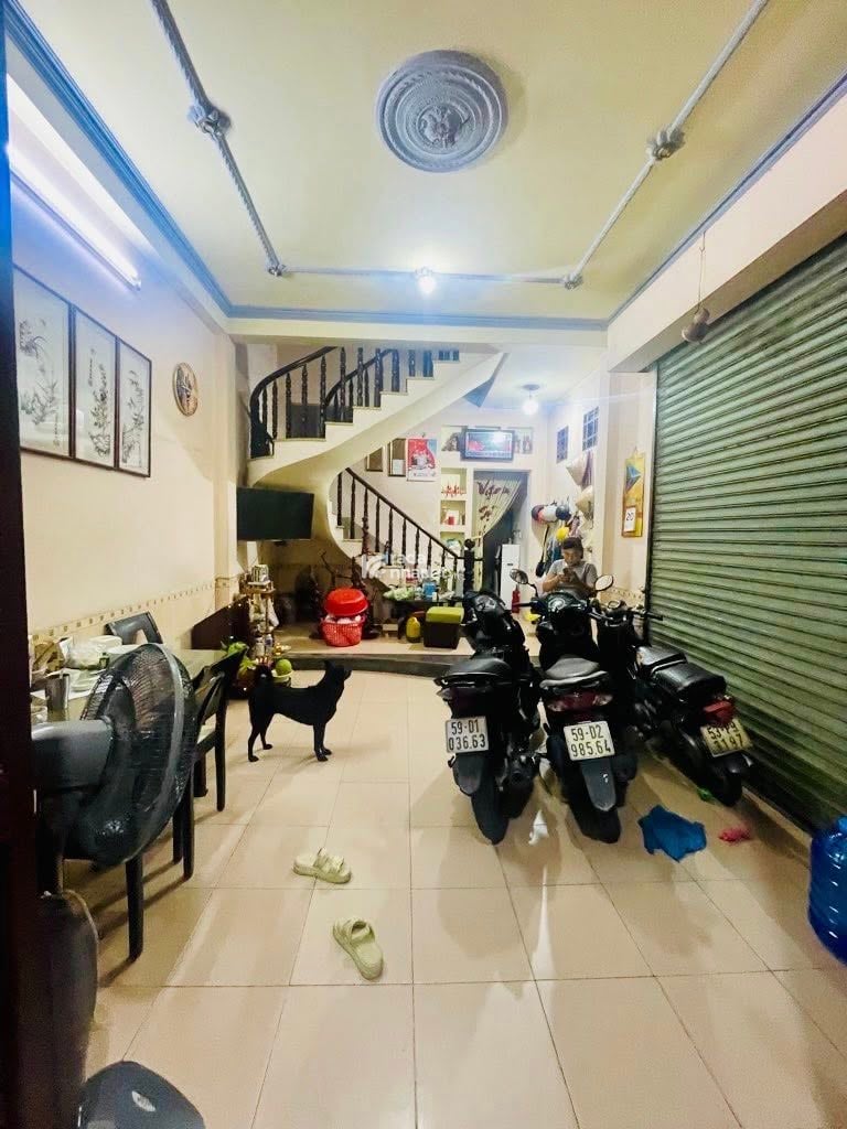 N.GỘP - MẶT TIỀN KHU BÀN CỜ HỌ LÊ - 80M - 4 TẦNG - 12PN - DÒNG T.IỀN 25TR NHỈNH 11 TL