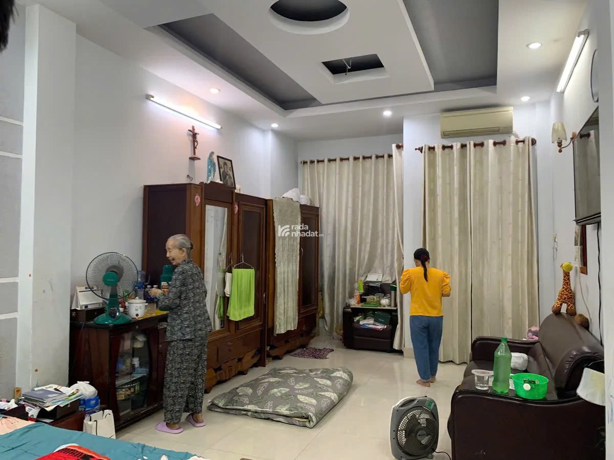 Mặt tiền Đặng Minh Trứ, khu Bàu Cát, 5 tầng, 83m2, KD tốt, chỉ 9.5 tỷ TL