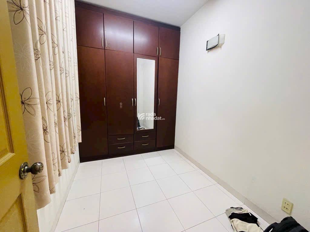 HÀNG XANH, ĐH HUTECH- HẺM XE HƠI- 3 TẦNG BTCT- 40M2- CHỈ NHỈNH 5 TỶ.