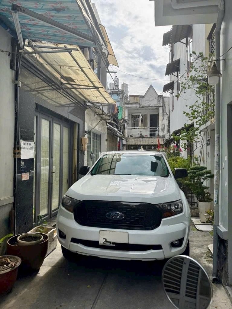 NHÀ SIÊU ĐẸP - FULL NỘI THẤT CAO CẤP - HẺM XE HƠI - GẦN GA T3