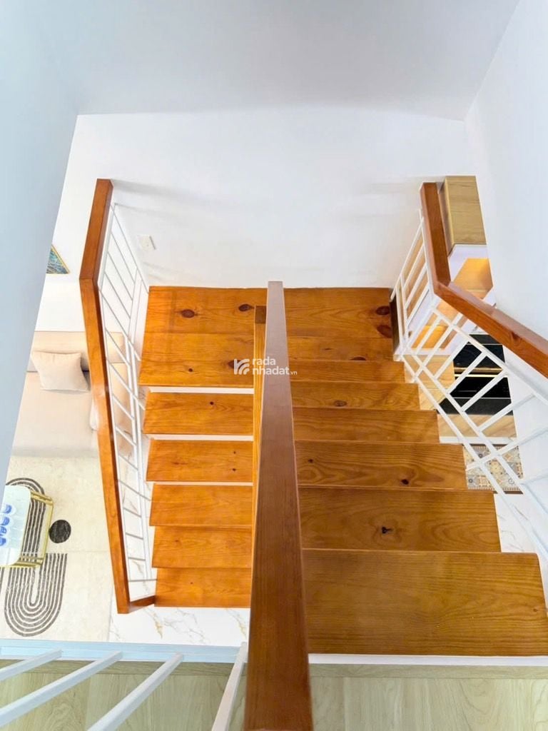 NHÀ SIÊU ĐẸP - FULL NỘI THẤT CAO CẤP - HẺM XE HƠI - GẦN GA T3