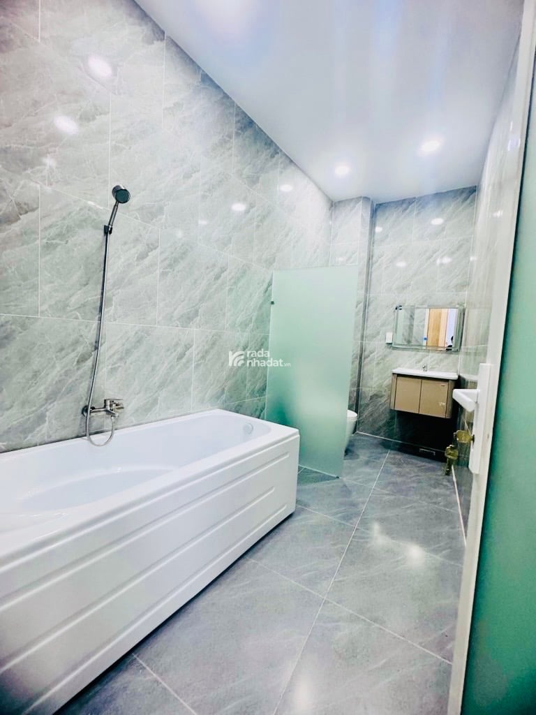  3P AEON - CHỢ TÂN HƯƠNG - HXH - NHÀ MỚI 4 TẦNG - 4PN - 75M NỞ HẬU - FULL NỘI THẤT NHỈNH 8