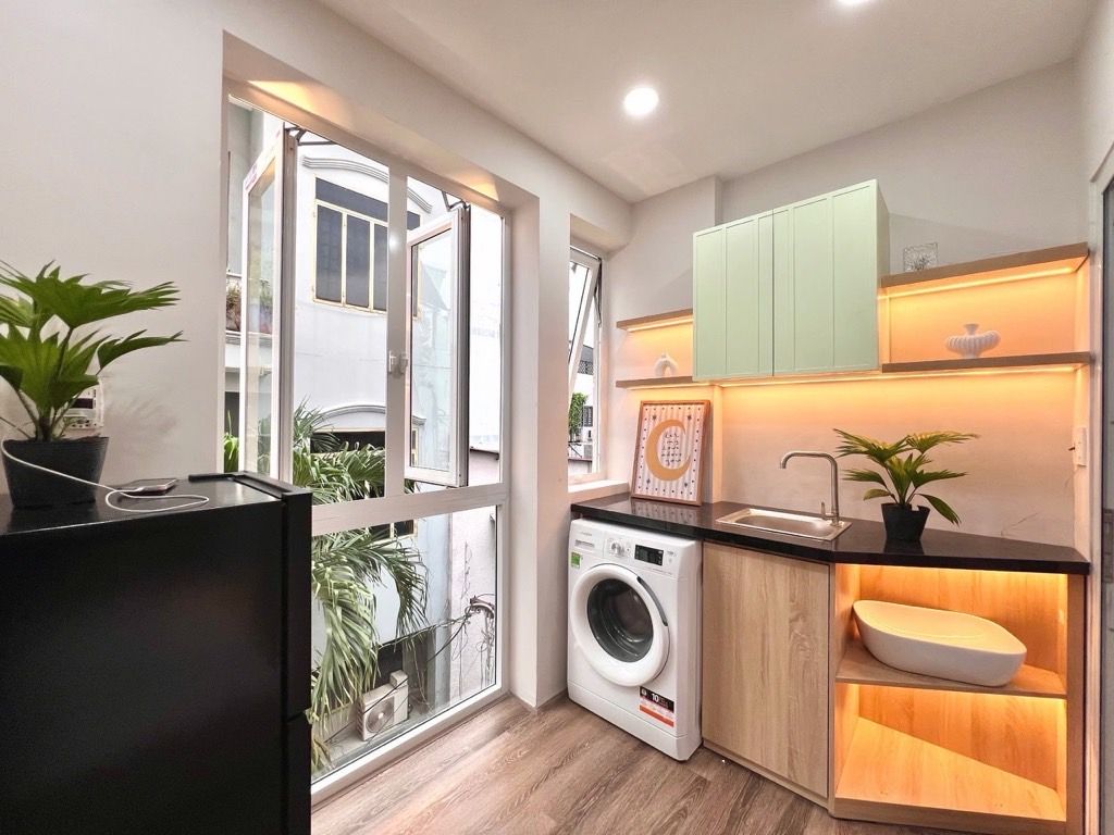 GẦN MẶT TIỀN HUỲNH VĂN BÁNH, PHÚ NHUẬN, 20M2 NGANG HIẾM CÓ. GIẢM 2T CHỈ 8T 