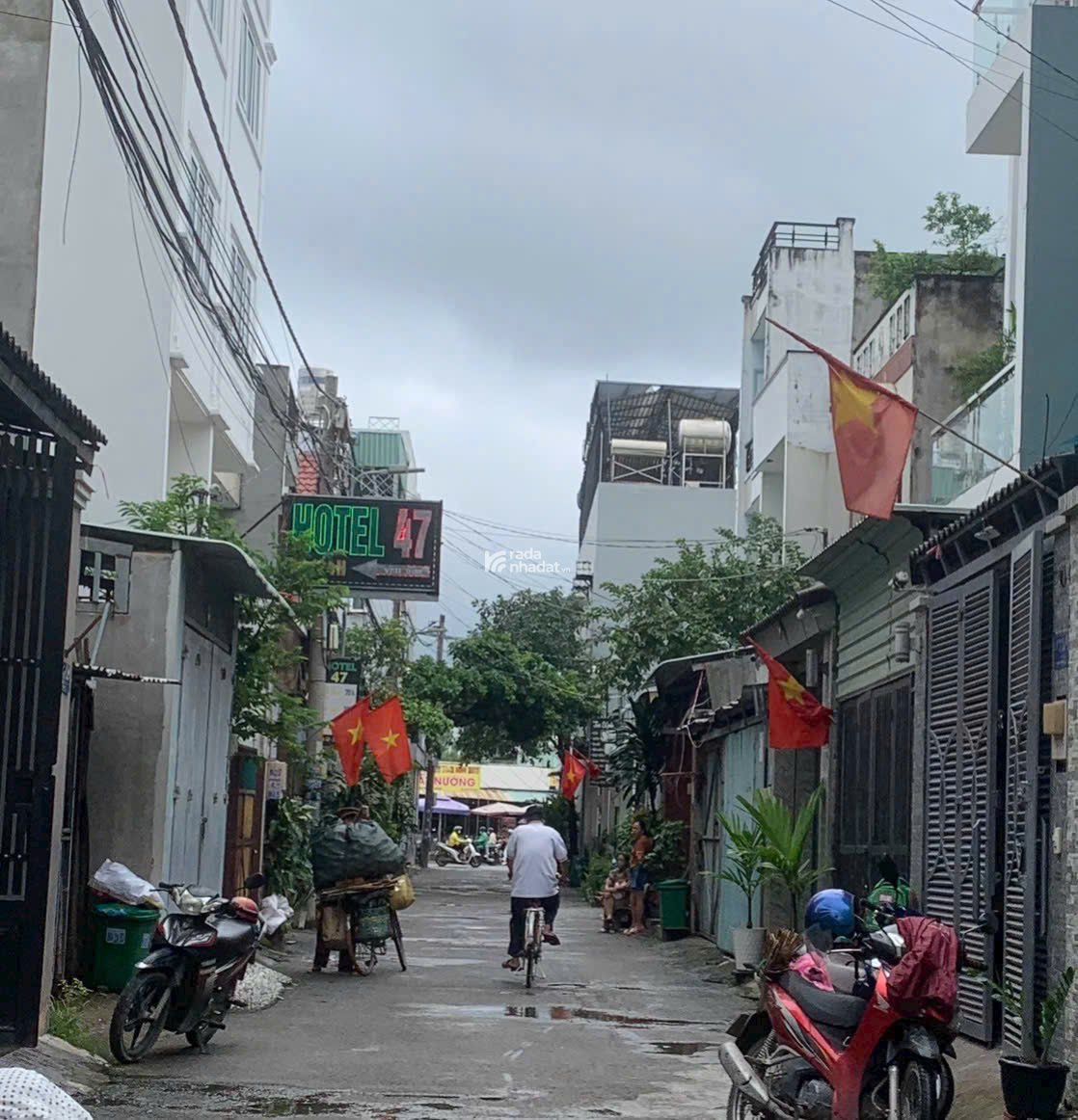 Nhà HXH đường lò lu diện tích 68m , 3 tầng vị trí đẹp