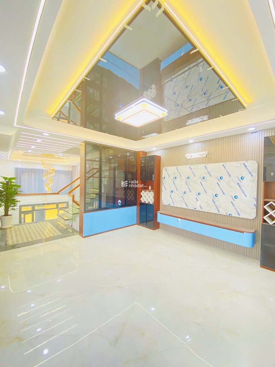 BÁN NHÀ MỚI ĐÚC 5 TẤM GÓC 2 MẶT TIỀN ĐƯỜNG CHIẾN LƯỢC GIÁP QUẬN 6 