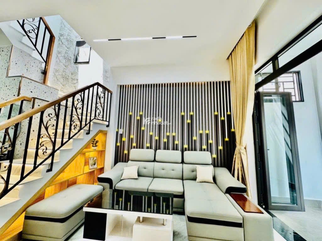 Bán  Gấp Nhà Phố 1 Trệt 1 Lầu  Chỉ 4,5 Tỷ Xe Hơi Tới Cửa Nhà  Đường Thống Nhất P 11 Quận Gò Vấp