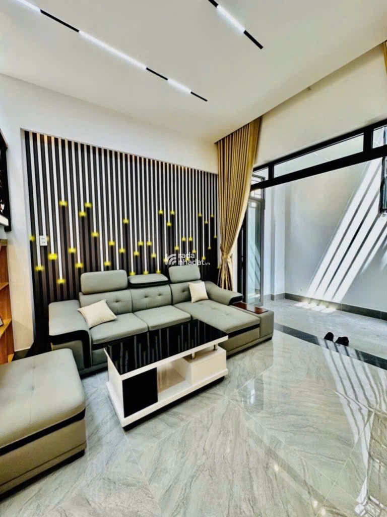 Bán  Gấp Nhà Phố 1 Trệt 1 Lầu  Chỉ 4,5 Tỷ Xe Hơi Tới Cửa Nhà  Đường Thống Nhất P 11 Quận Gò Vấp