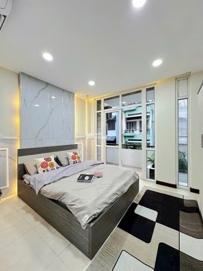 Nhà 5 Tầng  sẵn dòng tiền 30tr/tháng Hồ Văn Huê  Phú Nhuận  4x25m full thổ  Giá 19.9 Tỷ 