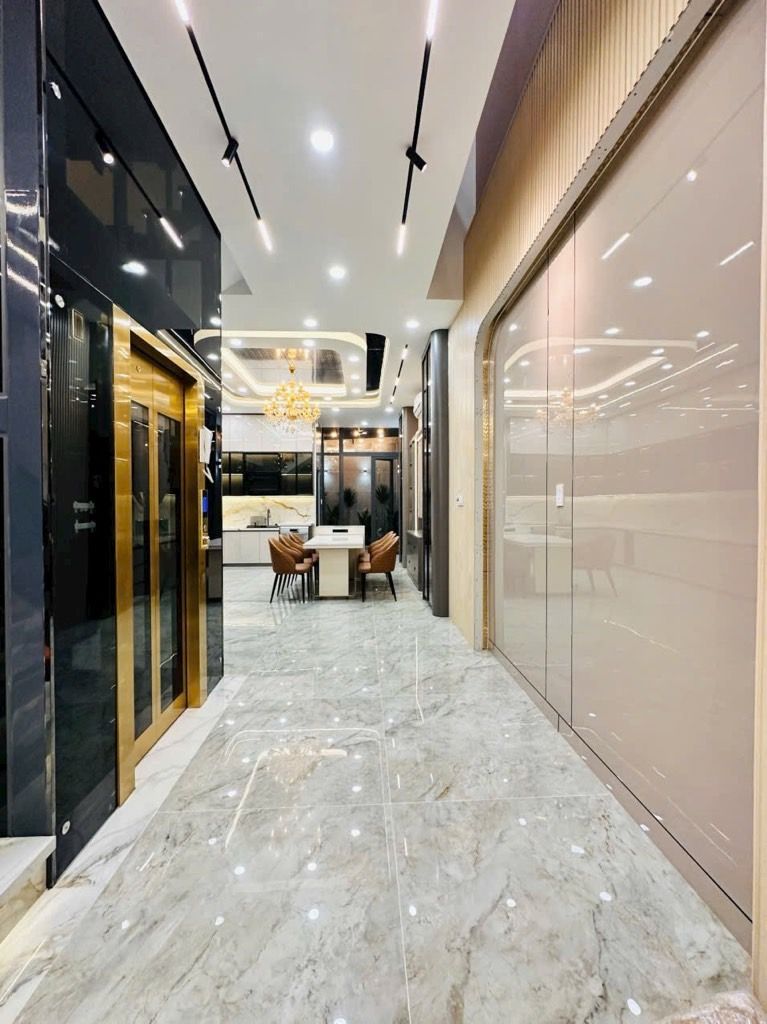 Nhà Phố 5 Tầng - 5M x 25M - Đường Rộng 8M-Thạnh Xuân 33 - Quận 12. Giá 10.9 tỷ