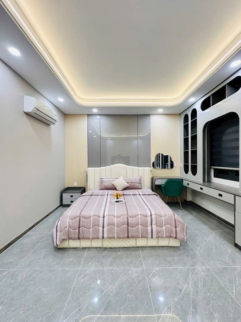 Nhà Phố 5 Tầng - 5M x 25M - Đường Rộng 8M-Thạnh Xuân 33 - Quận 12. Giá 10.9 tỷ