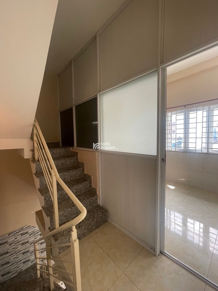 NHÀ 3 TẦNG HẺM 118 BÙI VĂN BA, P. TÂN THUẬN ĐÔNG, QUẬN 7, NGANG 4,2M, HOÀN CÔNG ĐỦ