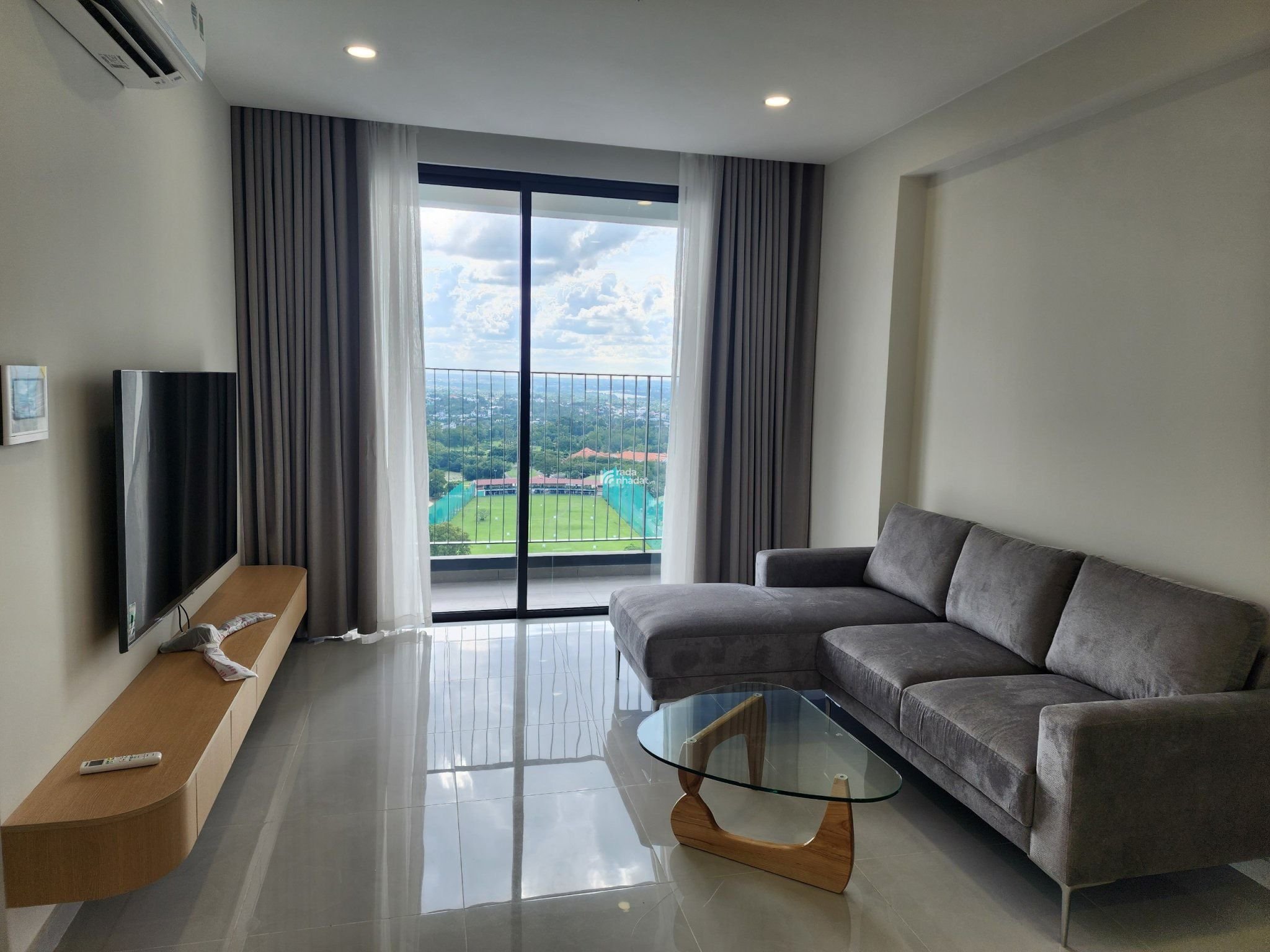 Cho thuê C SkyView 2PN 80m2 full nội thất cho thuê 9tr/tháng. nhà mới sạch sẽ