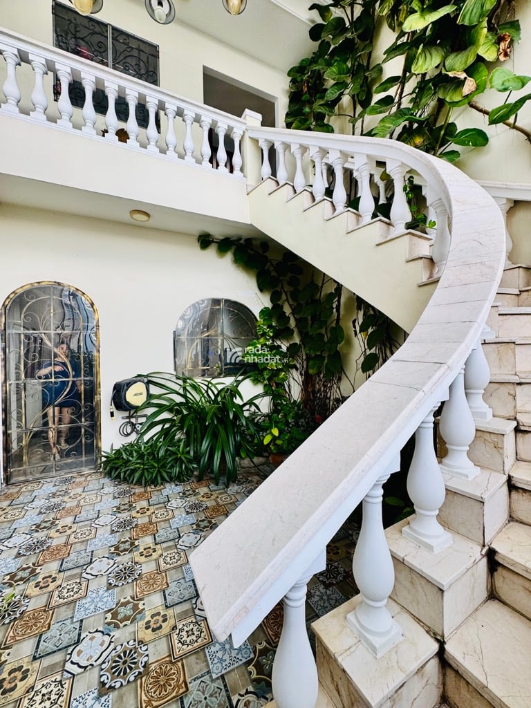 Bán nhà mặt tiền nội bộ khu Tên Lửa 9x20 x 4 tầng cực đẹp, nội thất sang trọng 