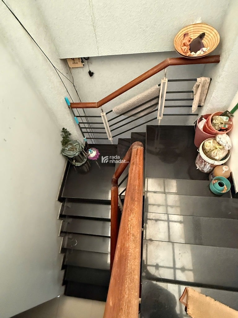 CHDV 12 PHÒNG 6 TẦNG BTCT KHU VIP BÀU CÁT BA VÂN -P.14- TÂN BÌNH -DT: 4*22M - 19 TỶ