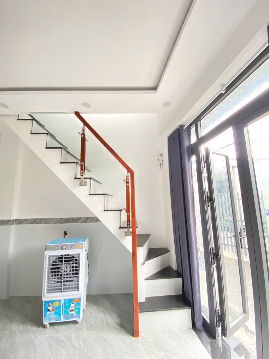 Nhà Đẹp 2 Mặt Tiền Hẻm Linh Đông – 1 Lầu 1 Trệt, Hoàn Công Đầy Đủ – Cách Phạm Văn Đồng Chỉ 200m