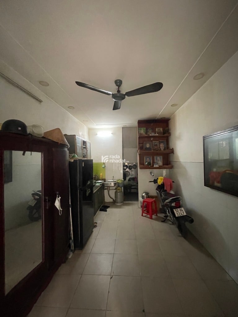 HẺM XE HƠI 373 LÝ THƯỜNG KIỆT, TÂN BÌNH, 30M2 CÓ KC Ở NGAY. GIẢM 350TR CHỈ 5.99T