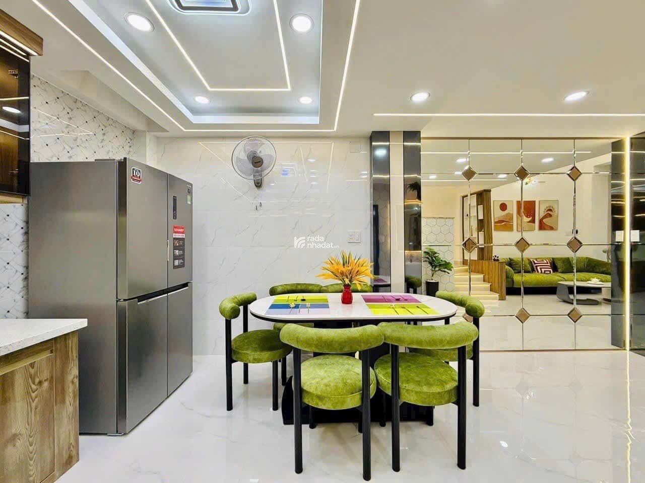 Cần mua nhà ngay Nguyễn Thái Sơn, Gò Vấp. Giá: 2 tỷ 520tr/ 60.5m2, sổ hồng riêng