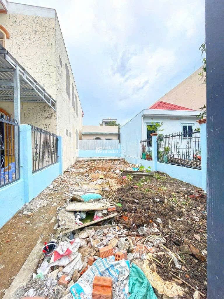 NHỈNH 4T-ĐẤT QUẬN 7- NGANG KHỦNG 5,5M -90MV- HẺM ÔTO TƯƠNG LAI KẾT NỐI PMH